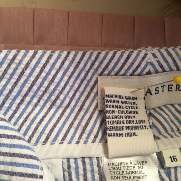 NWOT Doncaster Seersucker Long Dress Shorts Sz 16 - Picture 9 of 12